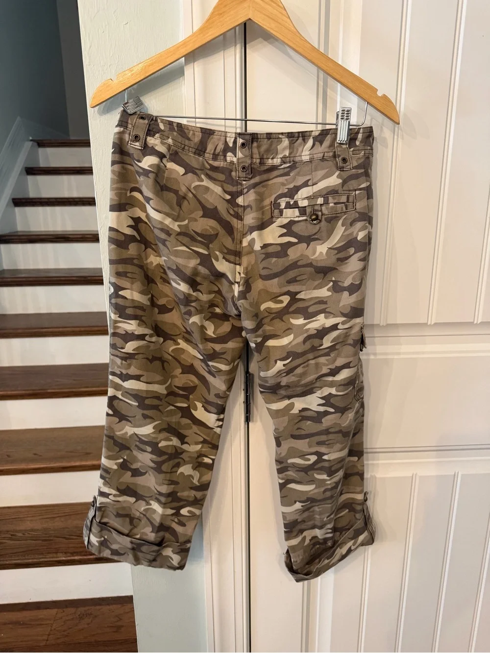Harley-Davidson Tan Gray Green Camo Cargo Capri Pants Size 2